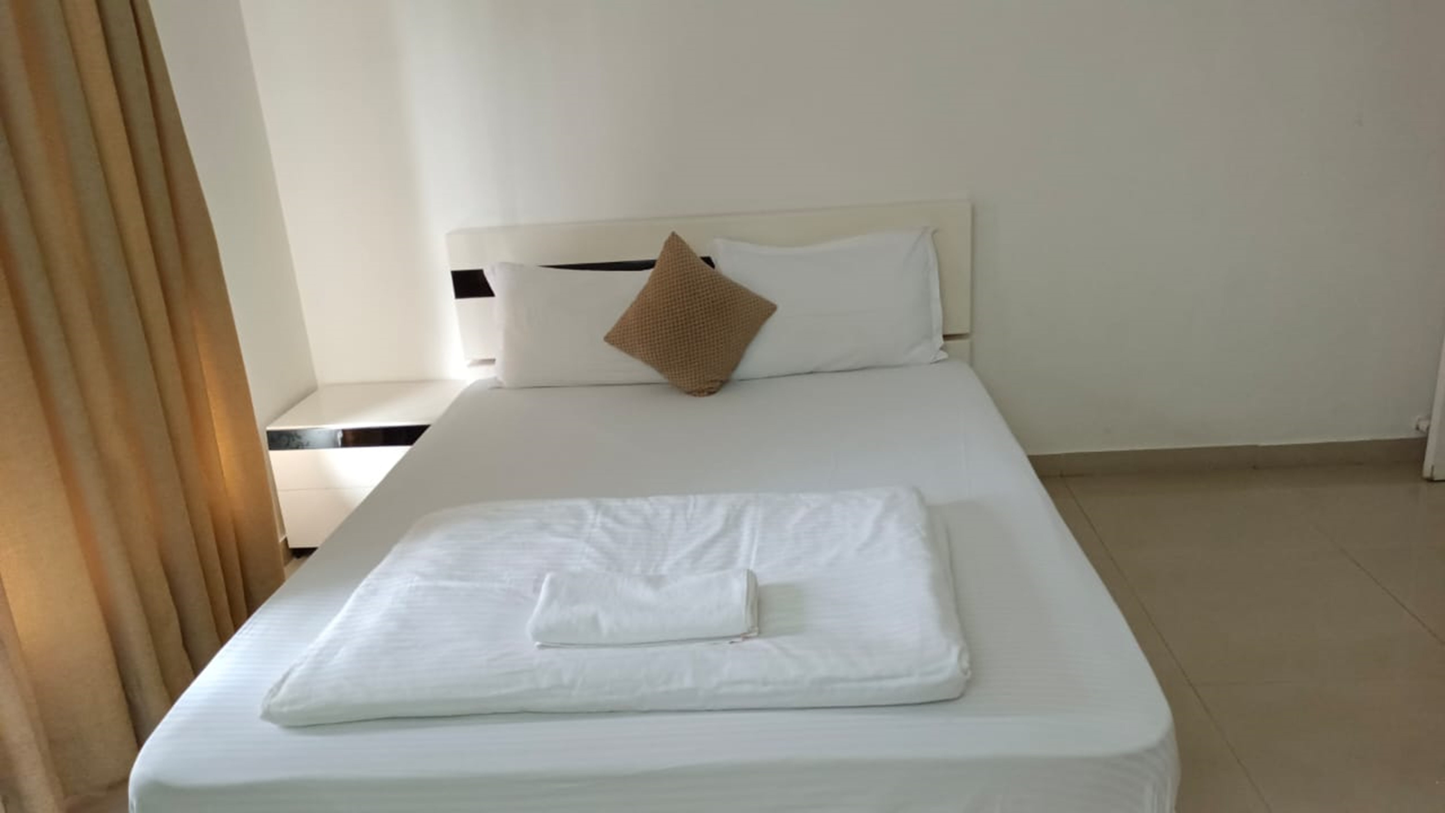 Intellect Guest House- Mumbai Kandivali(Standard/Master) - Tap to explore photos