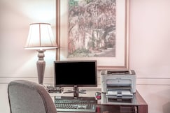 Ramada by Wyndham Luling, Saint John the Baptist