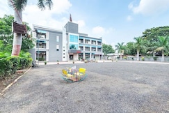 Hotel Corona, Bharuch