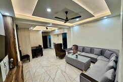 Spacious 2BHK Near Kashi Vishwanath Free Parking, Varanasi