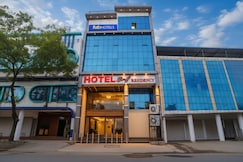 FabHotel Brij Residency - hoshangabad , Near barkatullah university, Bhopal