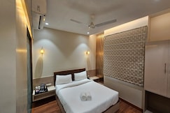 Buddha Stays, Varanasi