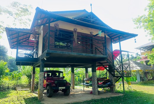 Sansrees Riverview Cottages