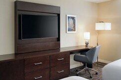 DoubleTree by Hilton Greensboro, Patrick