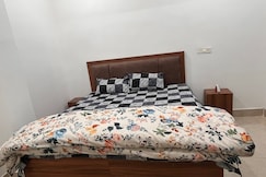 The pathena bar & Hotel, Bharatpur