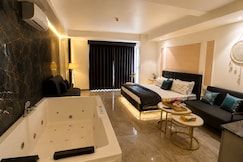 The Cozy Jacuzzi Retreat, Panchkula