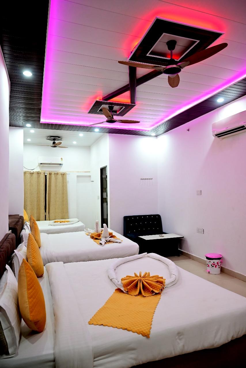 HOTEL SHIVA INTERNATIONAL - Tap to explore photos