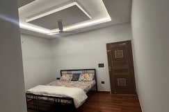 Expostay farm, Noida