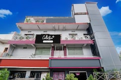 Super Collection O NIT More Adityapur Formerly Hotel Subheksha, Jamshedpur