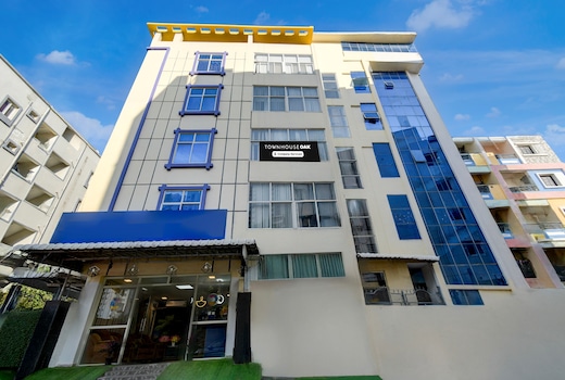 Super Townhouse Oak Q-City Techno Park