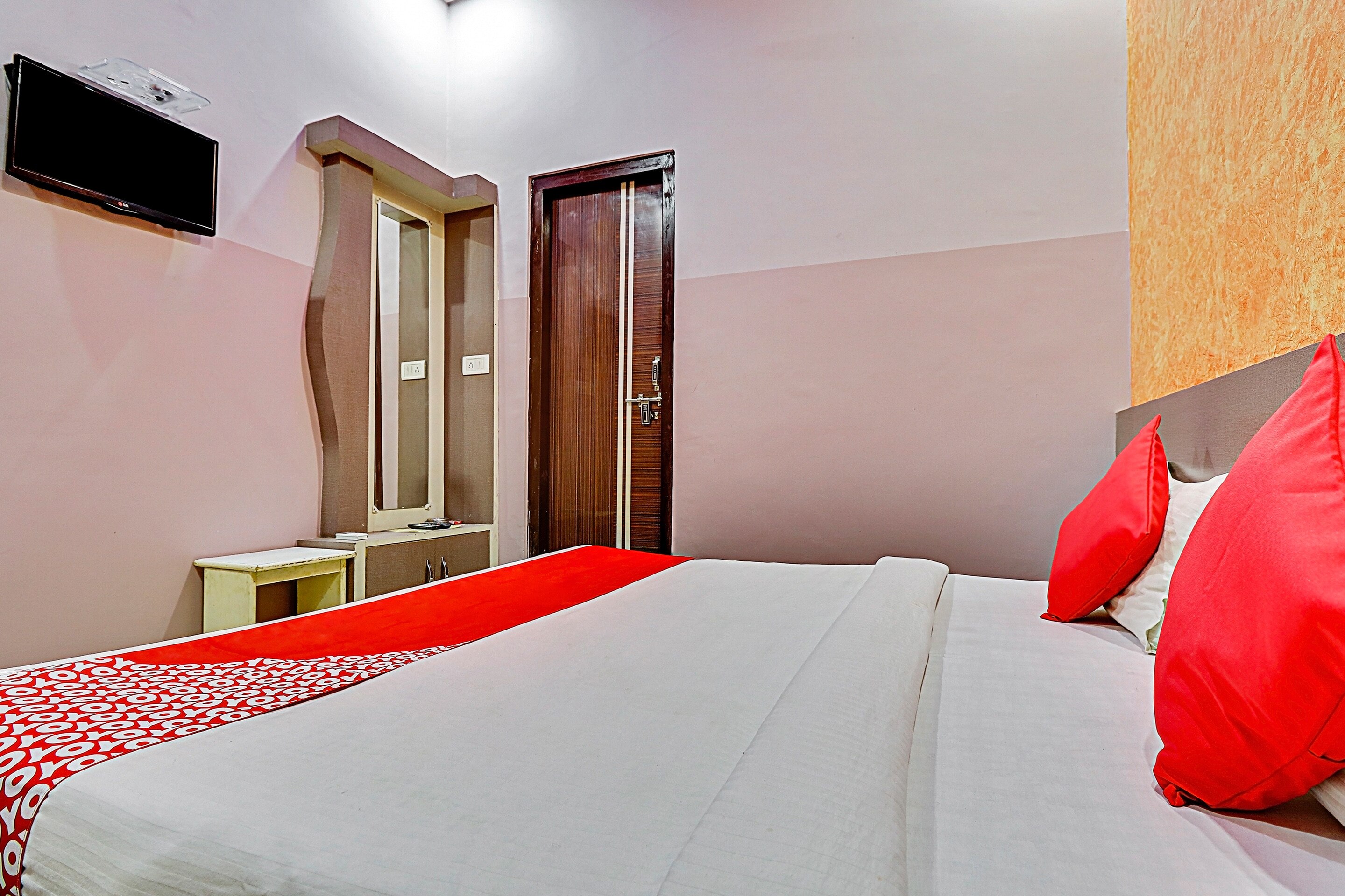 Hotel O Ananda & Restaurant - Tap to explore photos