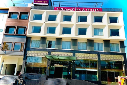 Dreamz Inn & Suites