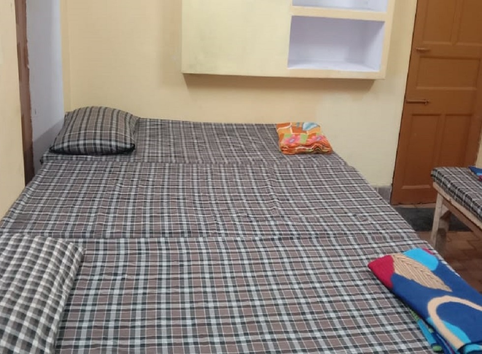 Prakash Paying Guest House - Tap to explore photos