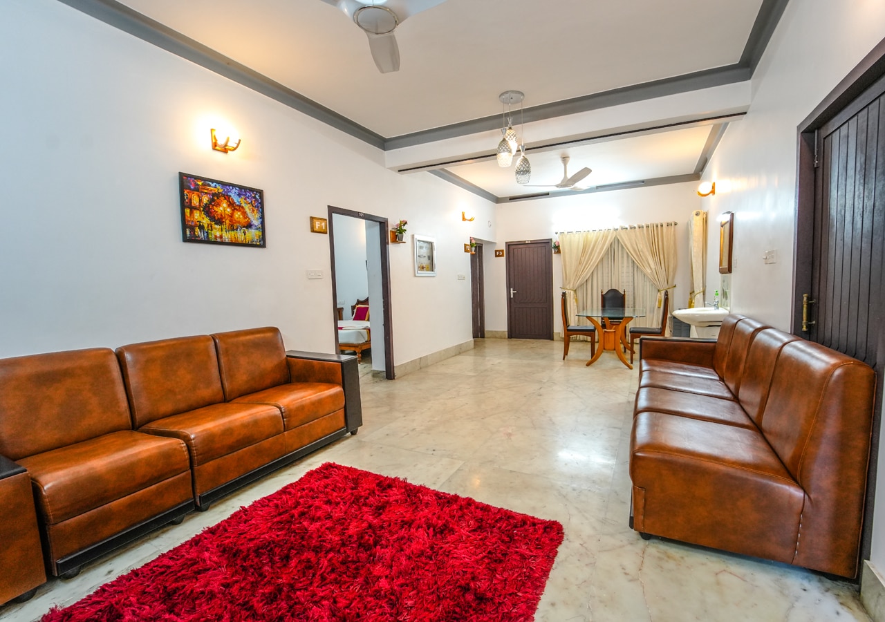 POP TAVERN Deluxe Villa Kovalam by VOYE HOMES - Tap to explore photos