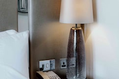 Crowne Plaza London - Albert Embankment,  London