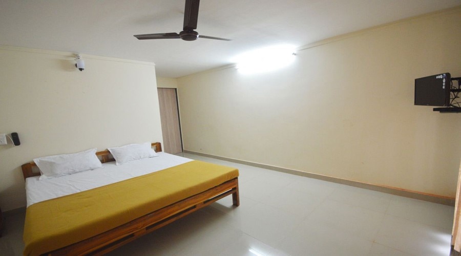Om Shanti Beach Resort - Tap to explore photos