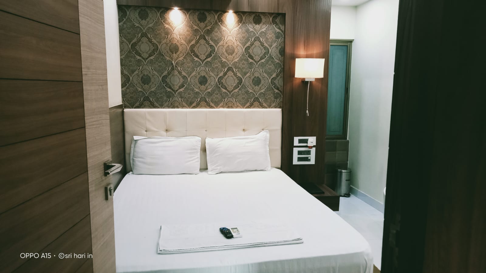Hotel Shree Hari Inn - Tap to explore photos
