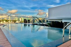 Q White Crescent by Dimora, Cochin