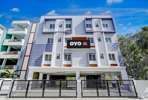 Hotel O Eswar Guest House Padur