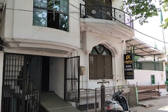 Spot On Alpha Guest House, Lucknow