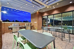 Home2 Suites by Hilton Amherst Buffalo, Niagara