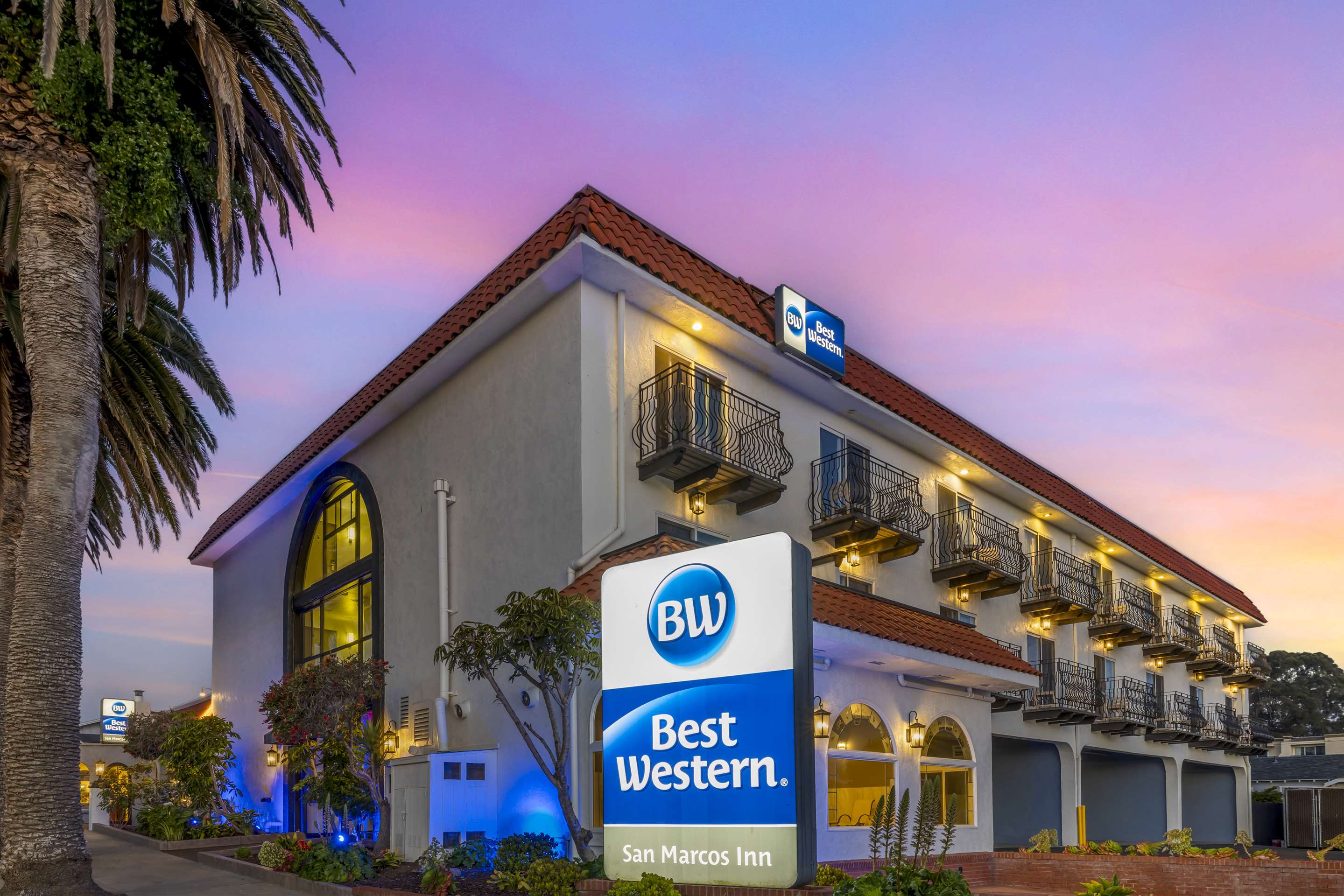 Best Western San Marcos Inn - Tap to explore photos