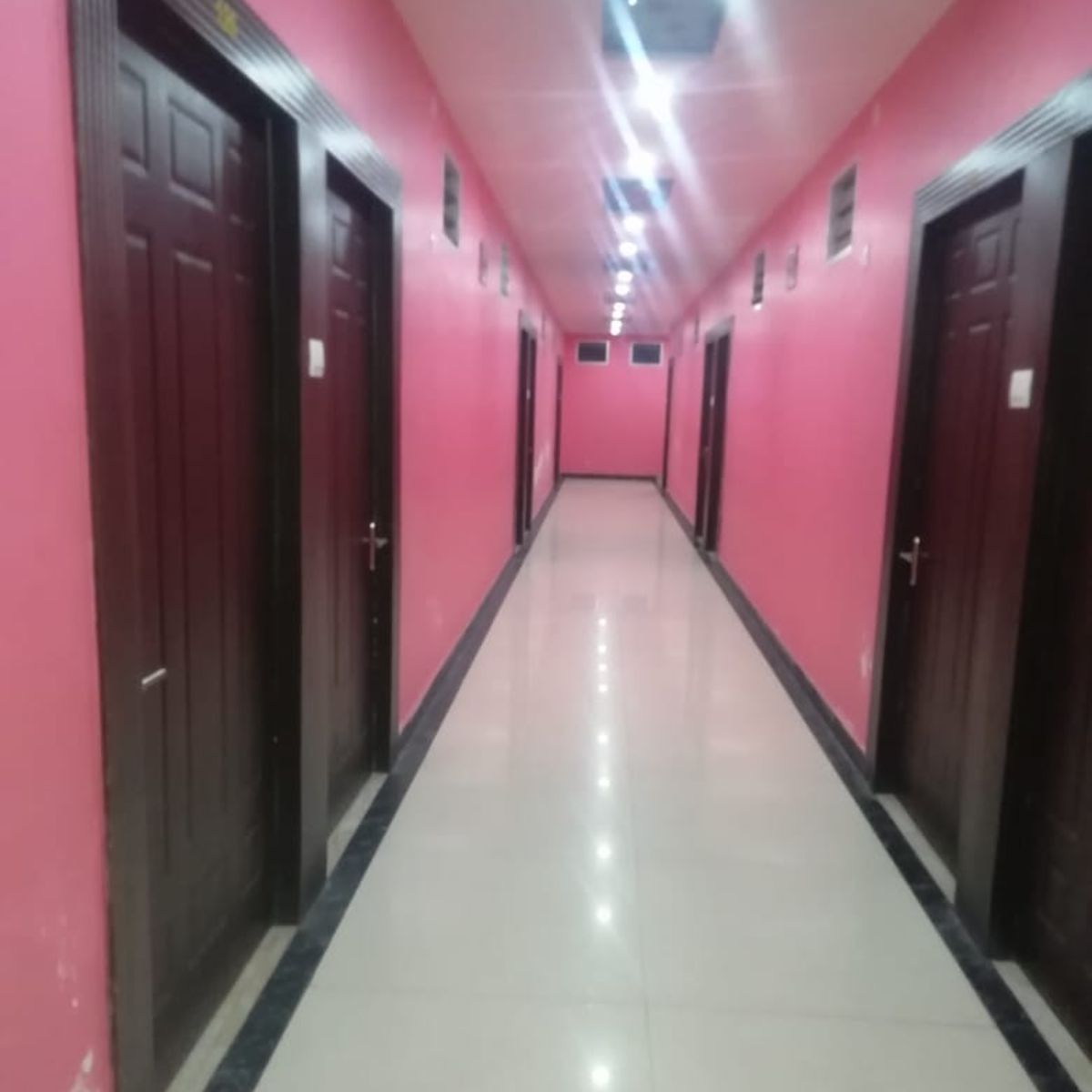 Charan hotel Raebareli - Tap to explore photos