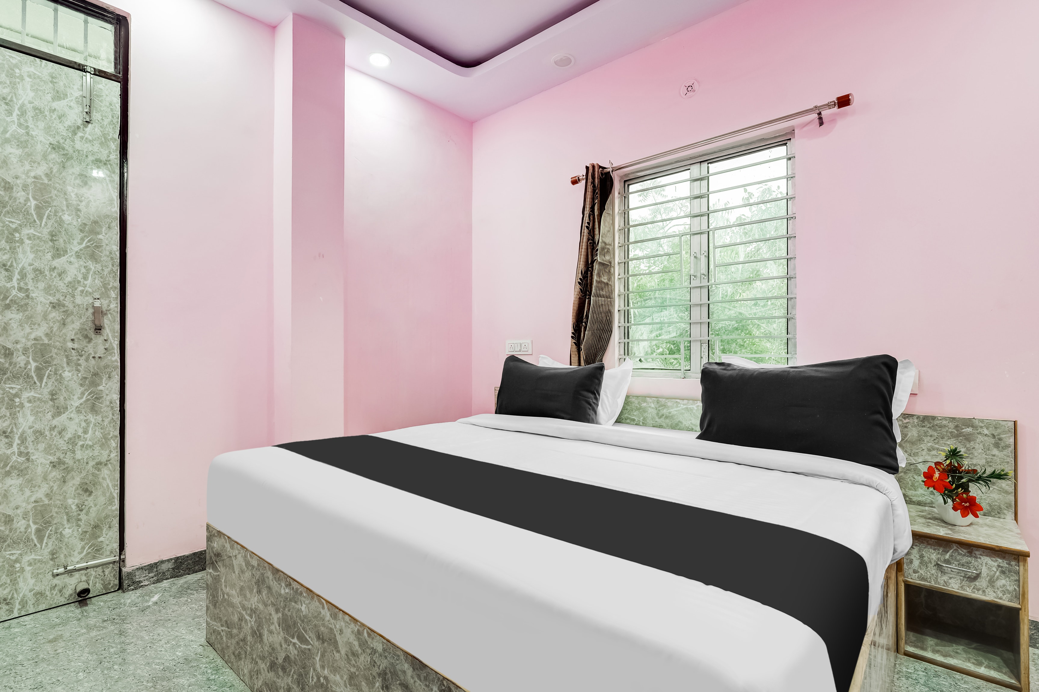 Hotel O Govind Residency - Tap to explore photos