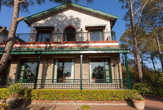 V are Family | Mistair Entire 5 BHK Villa