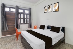 SPOT ON Om Hotel & Restorent, Kanpur Dehat