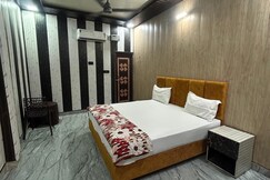 The Family Palace Inn, Ayodhya