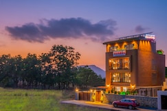 Moustache Hostel Lonavala, Lonavala
