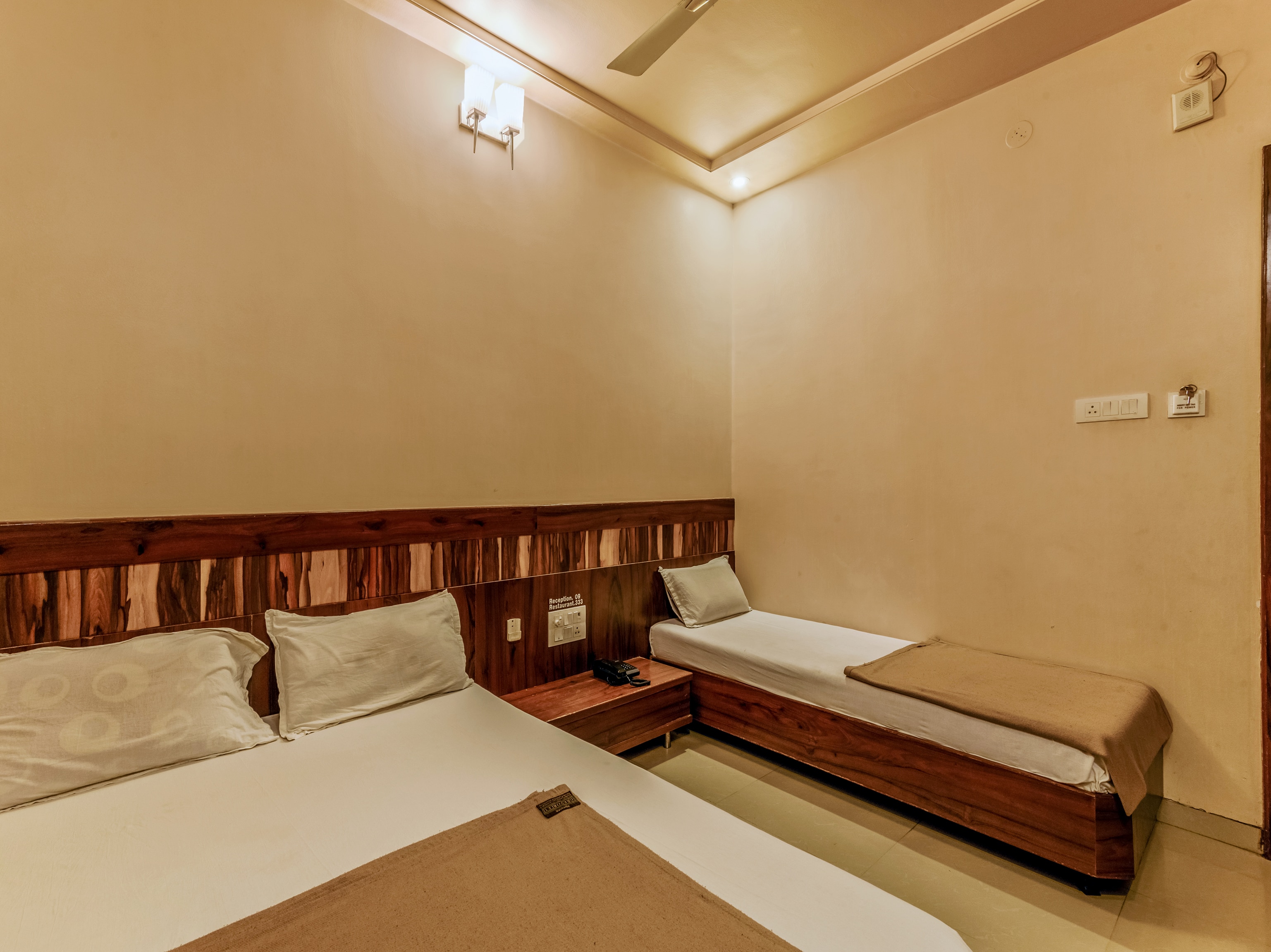 Hotel Sai Palkhi - Tap to explore photos