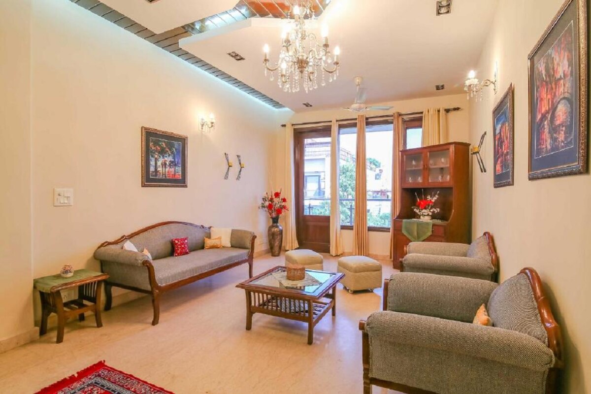 Hostie Sarvada 3 BHK - Tap to explore photos