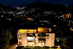 3Bhk The Himalayan Haven Near Kanchidham Jacuzzi, Mukteshwar
