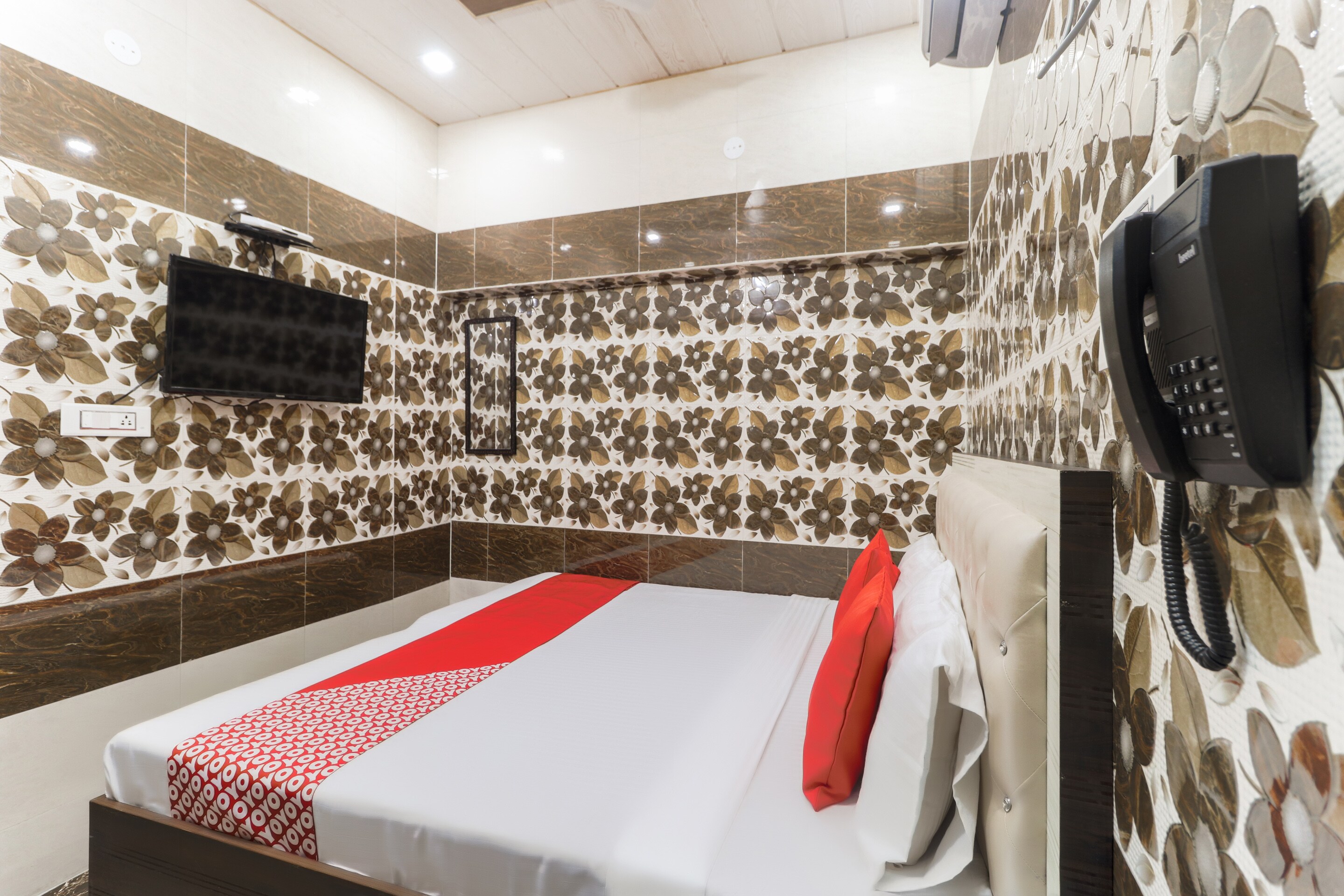 Bikram bnb - Tap to explore photos