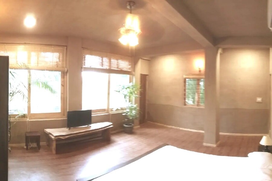 'Casa Amba' Chic Luxury Serviced Villa - Tap to explore photos