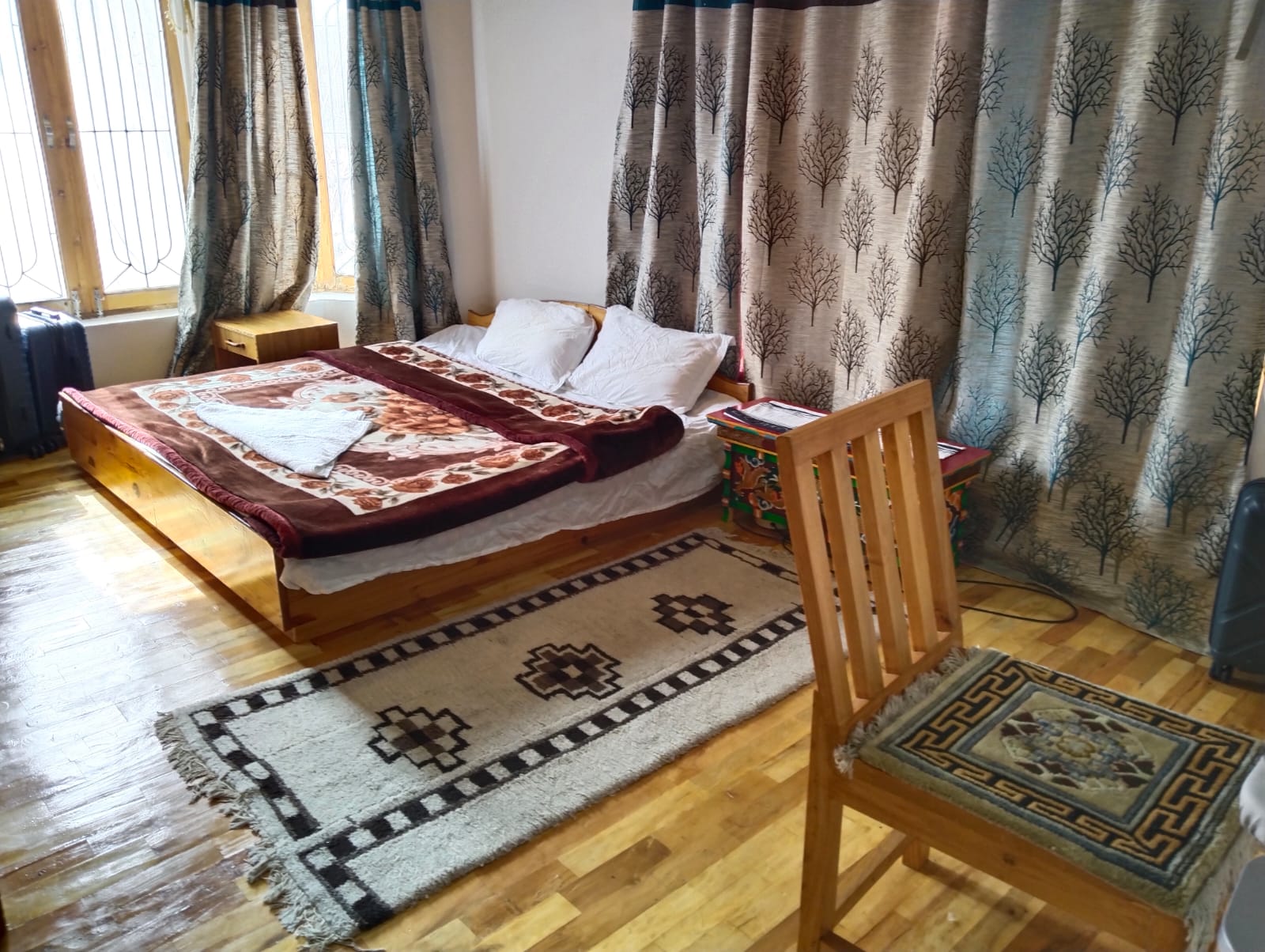 Stanzinn Home Stay - Tap to explore photos