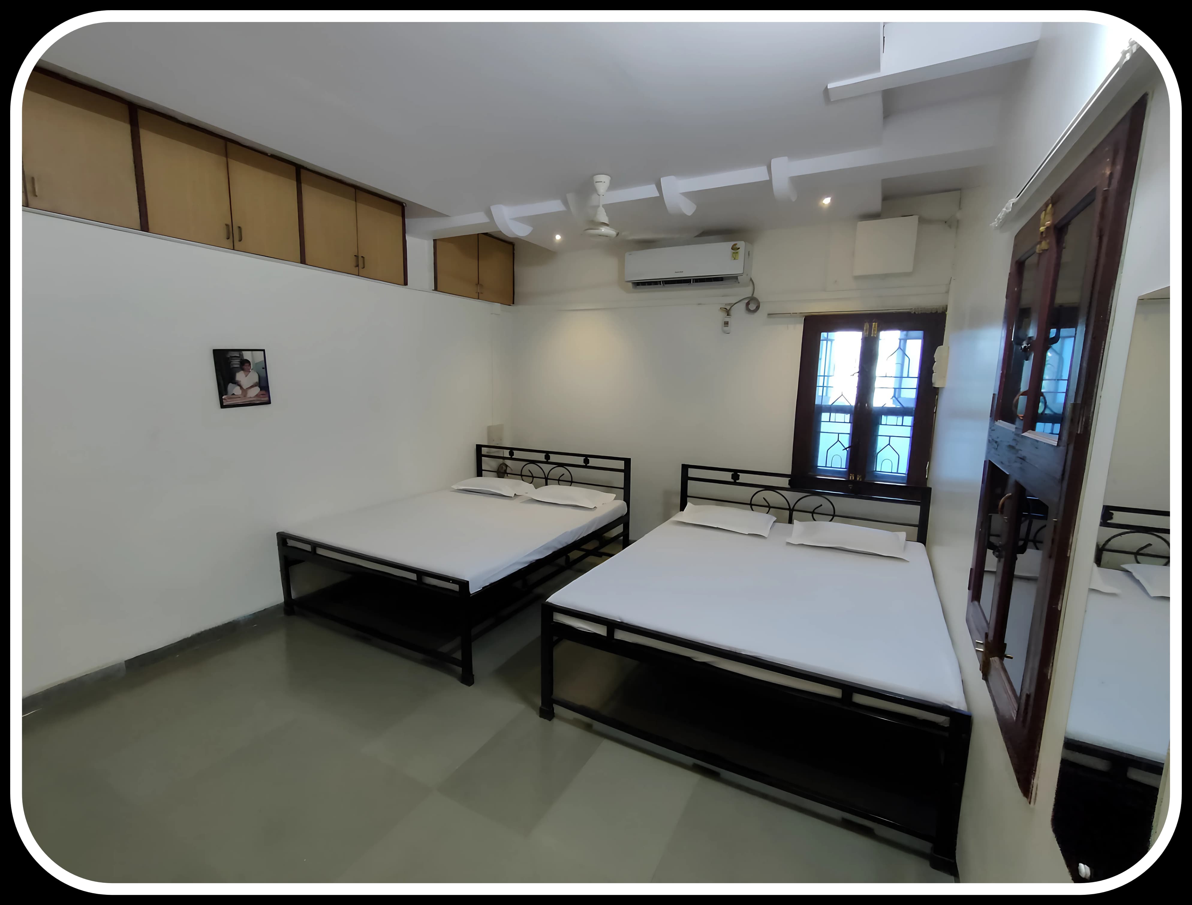 Hotel GURU CHARAN 3