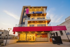 FabHotel F9 Noida Sector 27, Noida