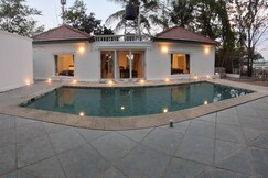 The Cosy Pool Villa by Azure Stays Mahabalipuram, Mahabalipuram