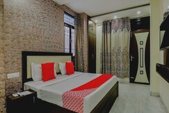 Hotel O Alpine, Panchkula