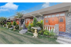 Sparrow Farms and Resorts, Mohanlalganj