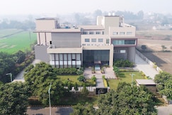 TDI Club Retreat, Sonipat