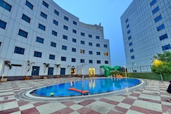 Misaki Hotels, Neemrana