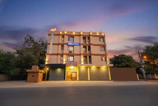 FabHotel Kochar Continental