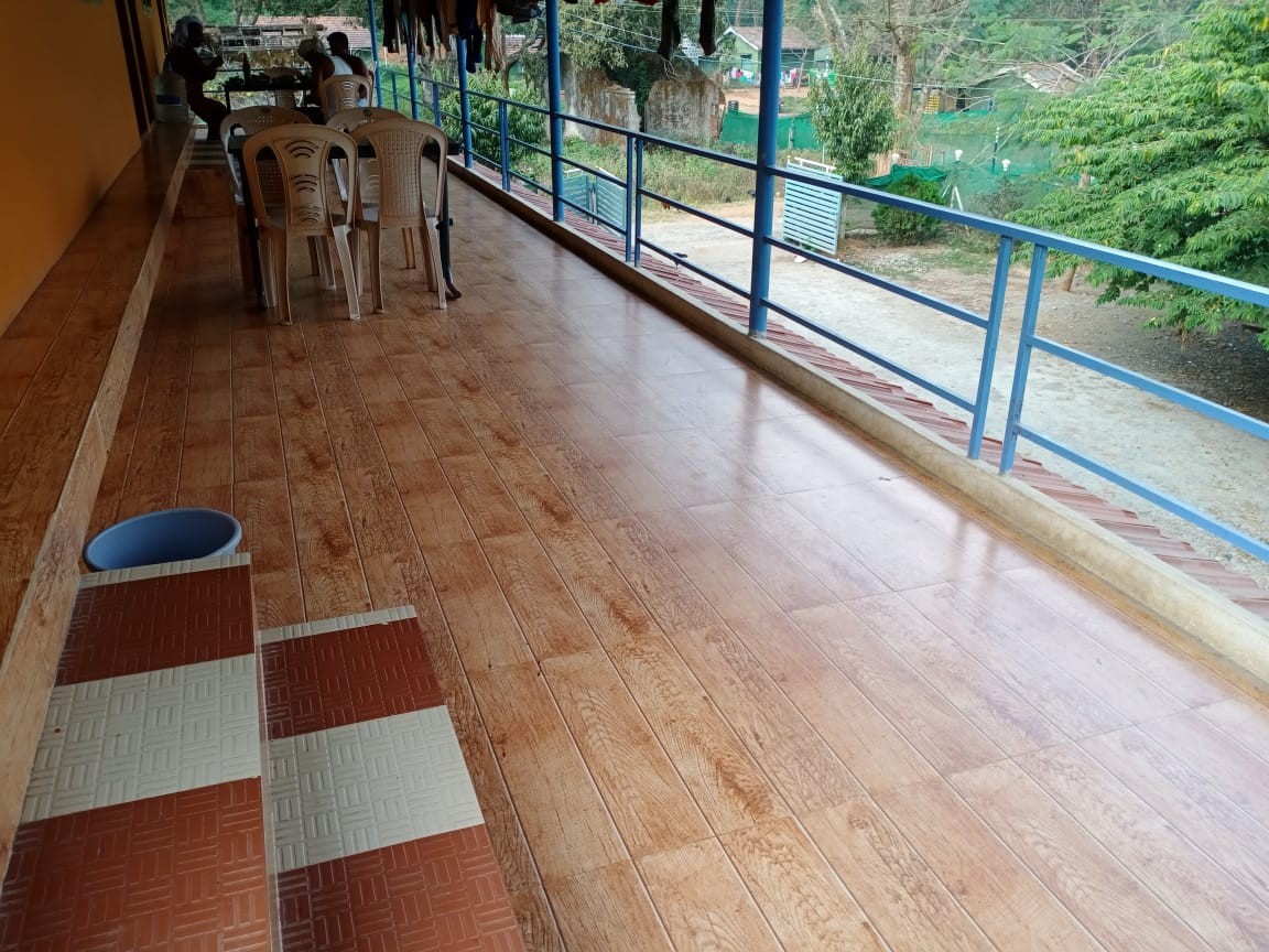 CRYSTAL MOON HOMESTAY - Tap to explore photos