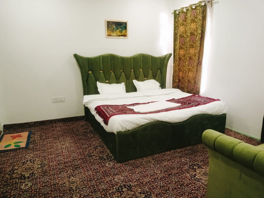 Comfort Zone Homestay  Entire 4BHK Homestay - Tap to explore photos