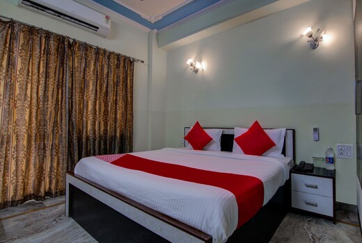 OYO 16104 Hotel Jai Palace