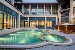 Holiday Inn Resort Yichun Mingyue Mountain, an IHG Hotel, Yichun